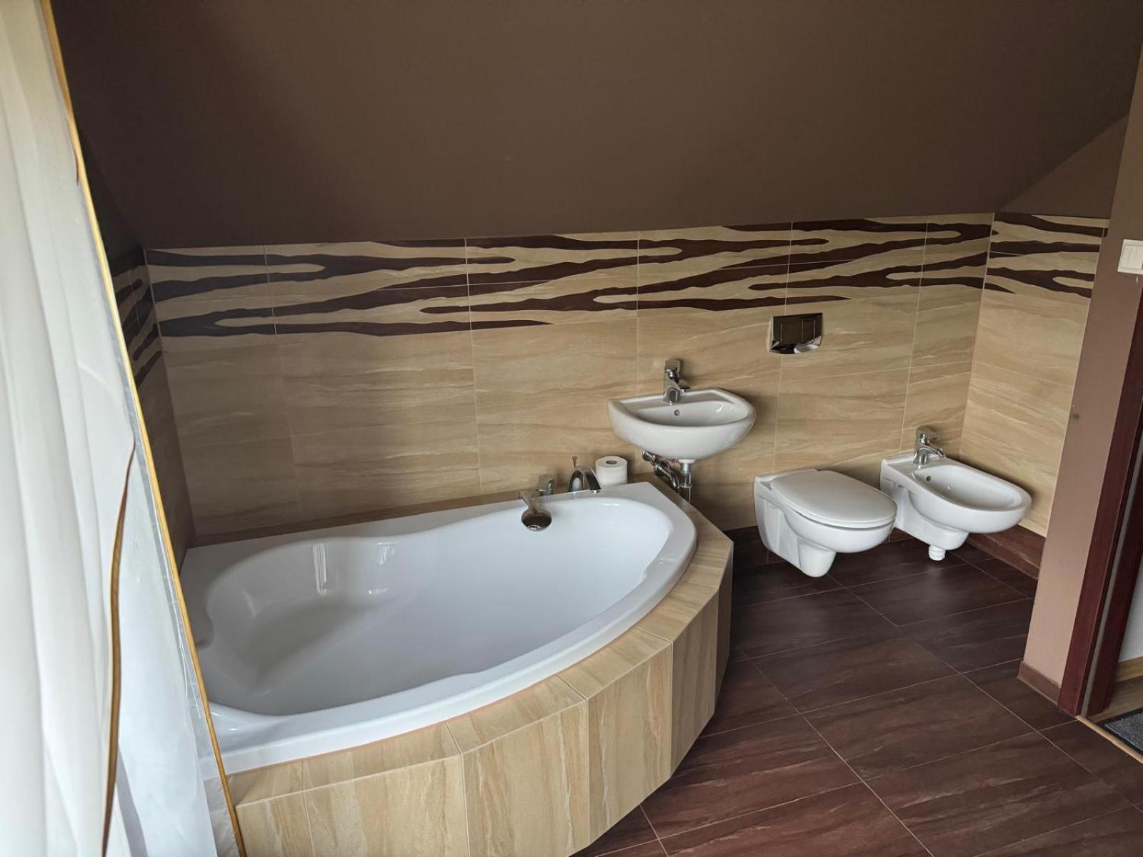 Duzy I Elegancki Dom W Jeziornej Vila Jodlow  Exterior foto